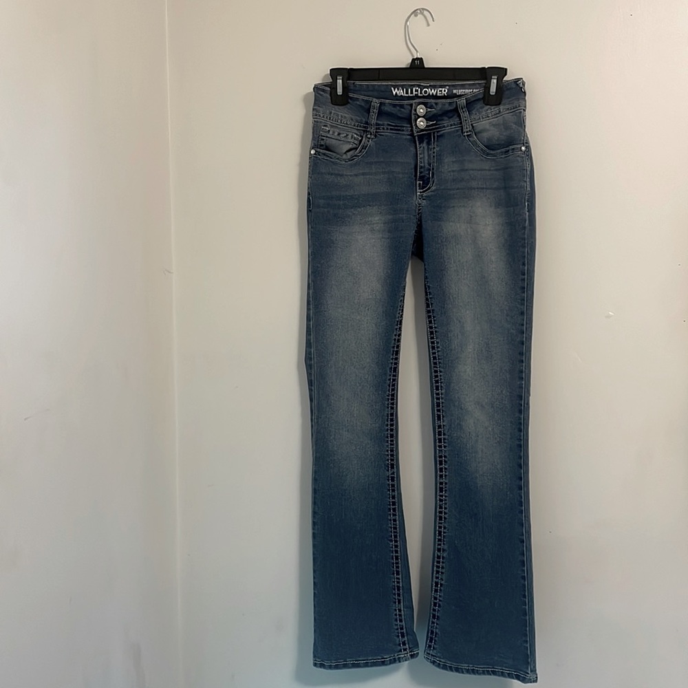 Wallflower jeans size 5